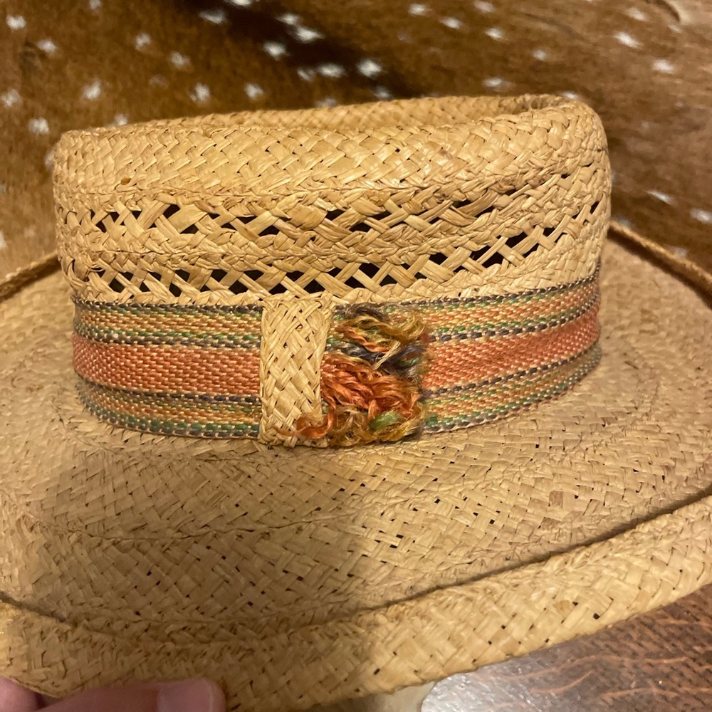 Women’s vintage Italian made raffea hat